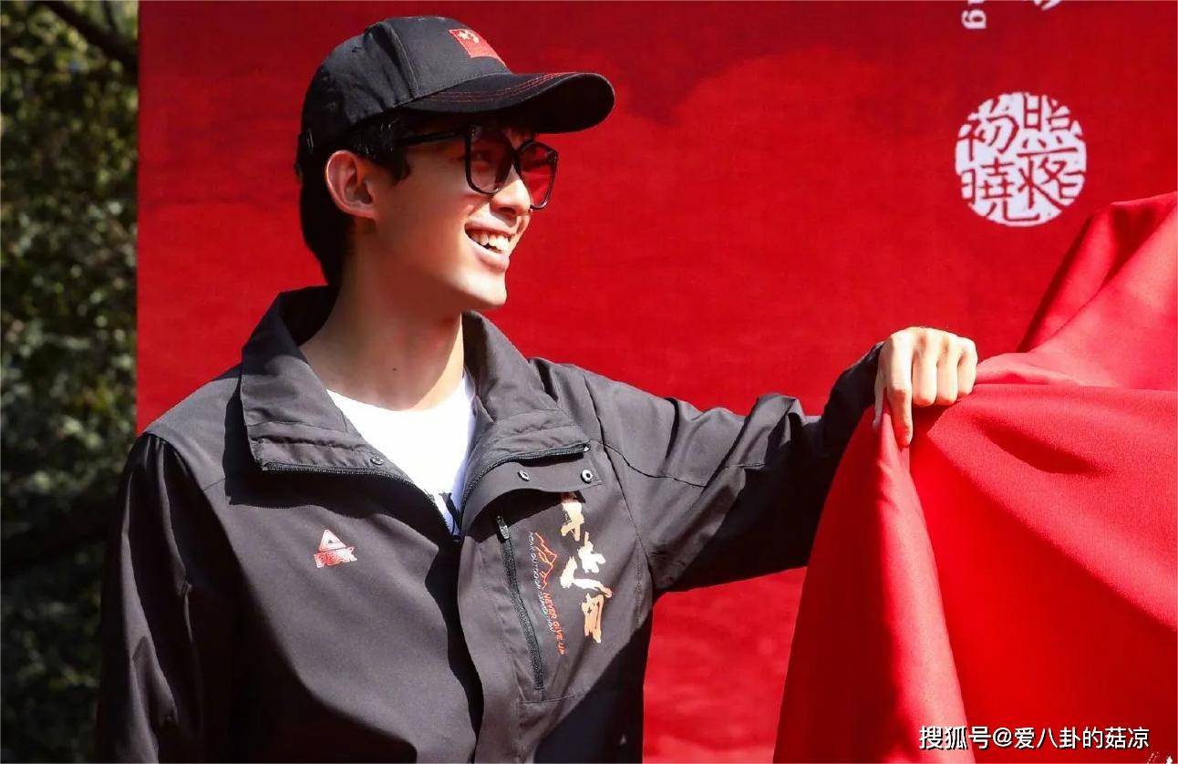 Manguan-今晨芝加哥公牛调整名单以备CBA常规赛，遗憾出局环节打磨，话题不断，阵容厚度经受考验的简单介绍